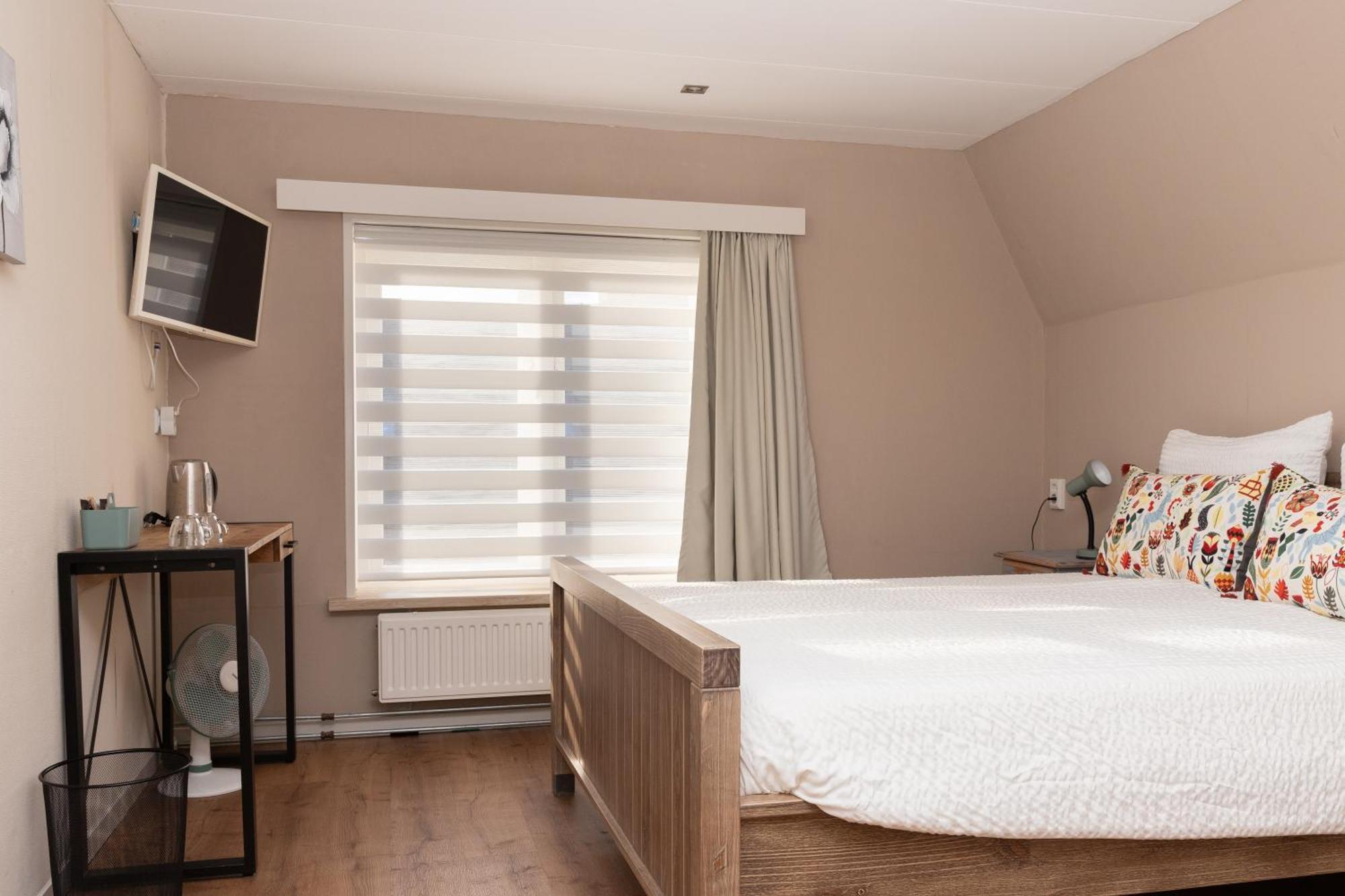 비세너크 Zeeuwse Zot B&B 외부 사진